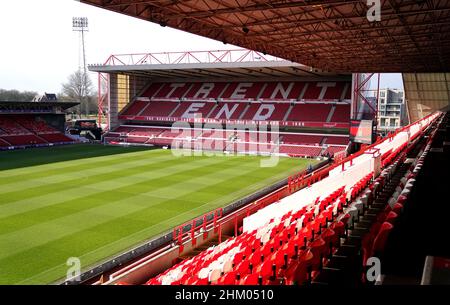 Vista generale dall'interno dello stadio prima della quarta partita della Emirates fa Cup al City Ground di Nottingham. Data foto: Domenica 6 febbraio 2022. Foto Stock