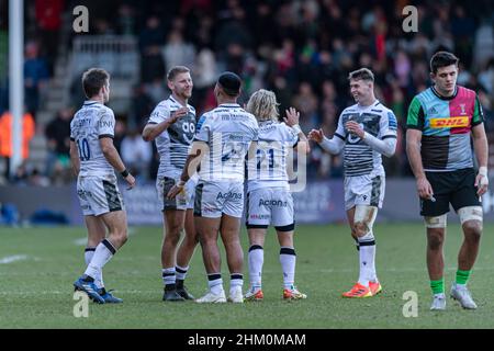 LONDRA, REGNO UNITO. 06th, Feb 2022. Vendita Sharks celebrato dopo 36-14 vittoria durante Harlequins vs sale Sharks - Gallagher Premiership Rugby allo Stoop Stadium Domenica, 06 Febbraio 2022. LONDRA INGHILTERRA. Credit: Taka Wu/Alamy Live News Foto Stock