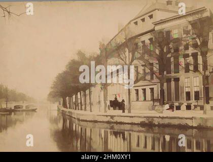 Art Inspired by View of the Keizersgracht in Amsterdam, Amsterdam, 1850 - 1900, supporto fotografico, stampa albume, Altezza 98 mm x larghezza 141 mm, opere classiche modernizzate da Artotop con un tocco di modernità. Forme, colore e valore, impatto visivo accattivante sulle emozioni artistiche attraverso la libertà delle opere d'arte in modo contemporaneo. Un messaggio senza tempo che persegue una nuova direzione selvaggiamente creativa. Artisti che si rivolgono al supporto digitale e creano l'NFT Artotop Foto Stock