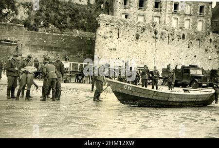 Seconda guerra mondiale WW2 soldati tedeschi invade la Francia - 6 agosto 1940, (Francia) - le Mont-Saint-Michel Foto Stock