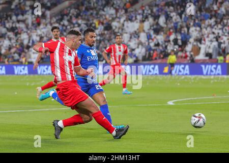 Emirati Arabi Uniti, Abu Dhabi - 06 febbraio 2022 - i quarti di finale della Coppa del mondo FIFA Club si sono riuniti tra al-Hilal e al-Jazira allo stadio Mohammed Bin Zayed di Abu Dhabi, Emirati Arabi Uniti, 06/02/2022. Photo by Ayman Kamel/SFSI Credit: Sebo47/Alamy Live News Foto Stock