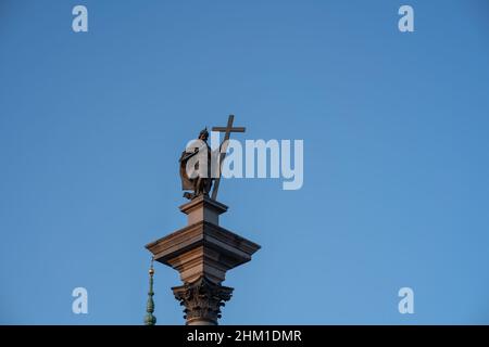 Colonna di Sigismunds eretta nel 1643 e disegnata da Constantino Tencalla e Clemente Moli in Piazza del Castello - Varsavia, Polonia Foto Stock