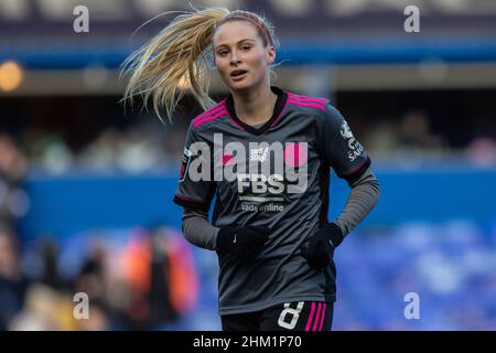 Birmingham, Regno Unito. 6th Feb 2022. Molly Pike (8 Leicester City) nella partita WSL tra Birmingham City e Leicester City a St. Andrews. Gareth Evans/SPP Credit: SPP Sport Press Photo. /Alamy Live News Foto Stock