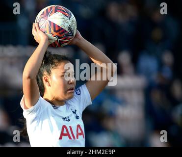 Barnet, Regno Unito. 6th Feb 2022. BARNET, INGHILTERRA - FEBBRAIO 06: Asmita Ale di Tottenham Hotspur Womenduring fa Women's Super League tra Tottenham Hotspur Women e Hove Albion Women, al Hive Stadium il 06th Febbraio 2022 a Barnet, Inghilterra Credit: Action Foto Sport/Alamy Live News Foto Stock