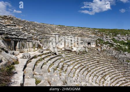Aglasun, Burdur, Turchia - Giugno 12 2014: Rovine del teatro Sagalassos, antica città di Pisidia Foto Stock
