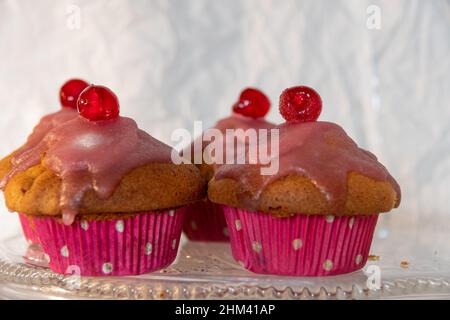 Muffin mit Kirsche Foto Stock