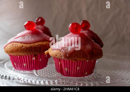 Muffin mit Kirsche Foto Stock