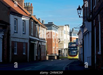 Bridgegate a Howden, con la costruzione della Press Association, East Yorkshire, Inghilterra Regno Unito Foto Stock