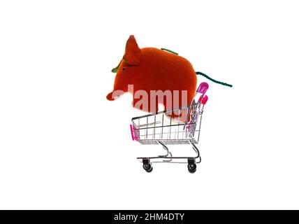 Giocattolo arancione luminoso elefante in carrello carrello, acquistare regalo per i bambini, vacanze Foto Stock