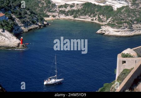 Bonifacio, Corsica, Francia (scannerizzata da colorslide) Foto Stock