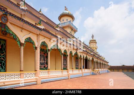 Tempio di CaO dai, villaggio di Long Than, provincia di Tay Ninh, a nord-ovest di ho Chi Minh City (Saigon), Vietnam meridionale, Asia sud-orientale Foto Stock