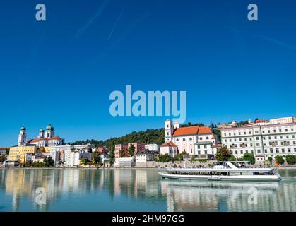 Vista panoramica della città di Passau am Inn in estate Foto Stock