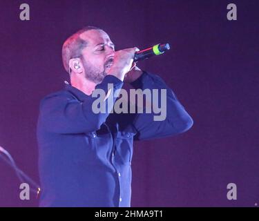 Bergamo, Italia. 07th Feb 2022. RAF durante Raf & Tozzi, Concerto cantante english in Bergamo, Italia, 07 febbraio 2022 Credit: Agenzia fotografica indipendente/Alamy Live News Foto Stock