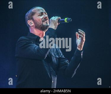 Bergamo, Italia. 07th Feb 2022. RAF durante Raf & Tozzi, Concerto cantante english in Bergamo, Italia, 07 febbraio 2022 Credit: Agenzia fotografica indipendente/Alamy Live News Foto Stock