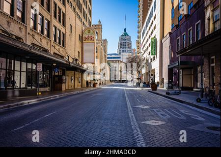 torre della vita edificio, vuoto e houston strada san antonio texas Foto Stock