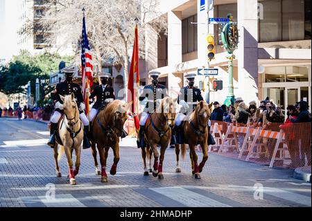 guardia di colore militare a cavallo per 2022 san antonio bestiame drive Foto Stock