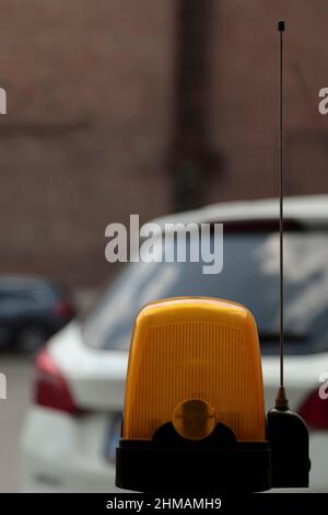 Sistema di segnalazione wireless con spia lampeggiante. Primo piano. Foto Stock