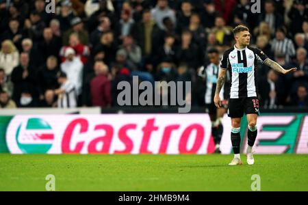 Kieran Trippier di Newcastle United di fronte alla pubblicità Castrol Edge durante la partita della Premier League al St James' Park, Newcastle. Data immagine: Martedì 8 febbraio 2022. Foto Stock