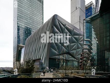 Il Bloomberg Building di Shed, progettato da Diller Scofidio + Renfro, è uno spazio iconico con guscio esterno mobile per prestazioni su larga scala, installazione Foto Stock