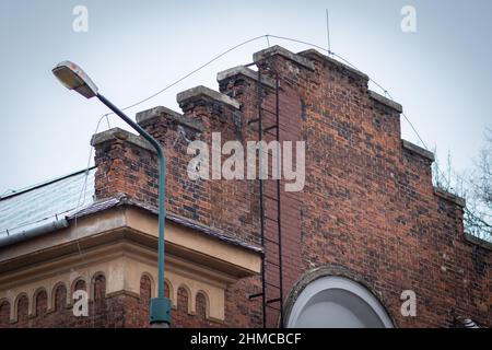 09-12-2021. cracovia-polonia. La costruzione del cimitero ebraico in via Miodowa nel quartiere Kazmeiz Foto Stock