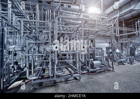 attrezzature per la lavorazione degli alimenti in acciaio inox. Foto Stock