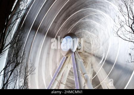 Ruota panoramica Ferris di notte Foto Stock