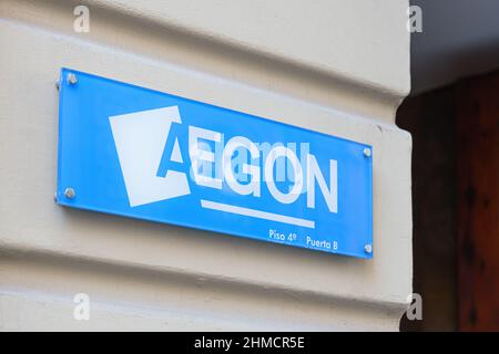 VALENCIA, SPAGNA - 02 FEBBRAIO 2022: Aegon è una multinazionale olandese di assicurazione sulla vita, pensioni e gestione patrimoniale Foto Stock