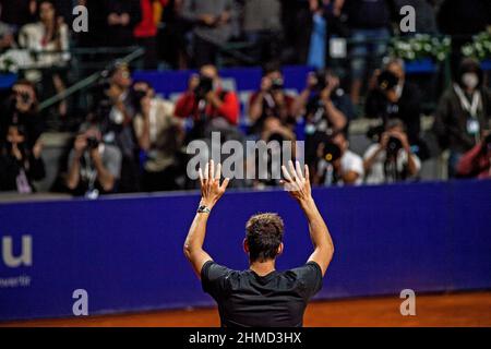 Buenos Aires, Capital Ferderal, Argentina: 8 febbraio 2022, Ciudad AutÃ³noma dopo 965 giorni di inattività e quattro operazioni, il tennista argentino, ex numero 3 nel mondo, .campione della Coppa Davis nel 2016, degli Stati Uniti aperti nel 2009 e medaglia olimpica doppia (Argento in .Rio de Janeiro 2016 e bronzo a Londra 2012) Juan MartÃ-n del Potro, perso nel suo debutto all'Argentine Open .contro il suo connazionale e amico Federico Delbonis 6-1 e 6-3.anche se ha evitato di annunciare il suo definitivo ritiro sulla sua rimonta, Nel primo round dell'ATP 250 in Argentina at Foto Stock