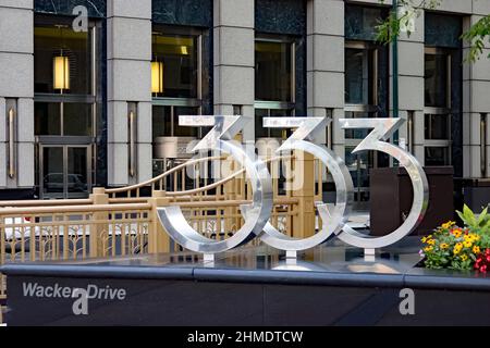 Primo piano della segnaletica per 333 Wacker Drive, Chicago, Illinois Foto Stock