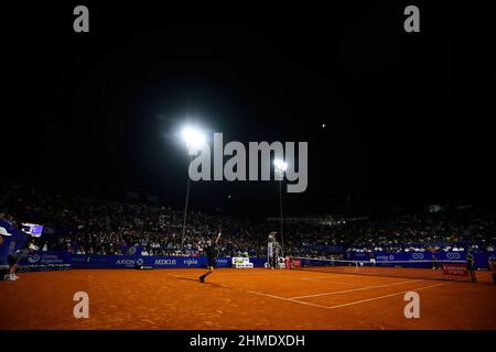 Buenos Aires, Argentina - 8 Feb 2022, Buenos Aires, Argentina. 08th Feb 2022. Juan Martin del Potro serve la palla durante una partita di tennis all'Argentina Open allo Stadio Guillermo Vilas. Federico Delbonis ha vinto il 6-1/6-3 Credit: SOPA Images Limited/Alamy Live News Foto Stock