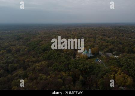 Vista aerea della città di Chernobyl, ancora popolata dai lavoratori della centrale nucleare di Chernobyl. Foto Stock