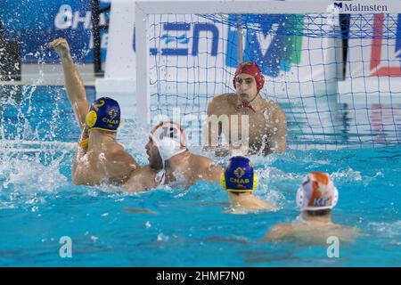 Kragujevac, Serbia, 9th febbraio 2022. Lazar Dobozanov VK Radnicki durante la LEN Champions League Preliminary Group Una partita tra VK Radnicki e Zodiac Cnab a Kragujevac, Serbia. Febbraio 9, 2022. Credit: Nikola Krstic/Alamy Foto Stock