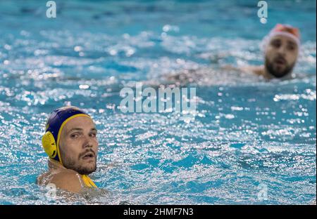 Kragujevac, Serbia, 9th febbraio 2022. Martin Famera di Zodiac Cnab reagisce durante la LEN Champions League Preliminary Group A match tra VK Radnicki e Zodiac Cnab a Kragujevac, Serbia. Febbraio 9, 2022. Credit: Nikola Krstic/Alamy Foto Stock