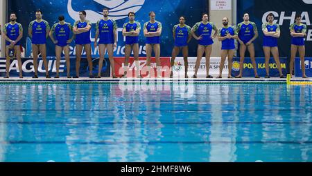 Kragujevac, Serbia, 9th febbraio 2022. Il team PF Zodiac Cnab pronto per la partita durante la LEN Champions League Preliminary Group A match tra VK Radnicki e Zodiac Cnab a Kragujevac, in Serbia. Febbraio 9, 2022. Credit: Nikola Krstic/Alamy Foto Stock