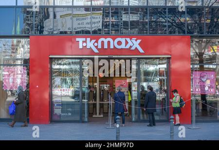 TK Maxx, via principale, Schoeneberg, Tempelhof-Schoeneberg, Berlino, Germania Foto Stock