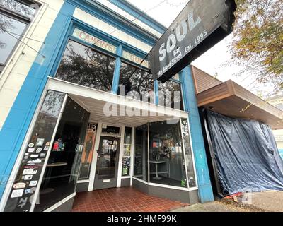 Augusta, GA USA - 12 09 21: Il leggendario Soul Bar nel centro di Augusta Georgia su una strada larga Foto Stock