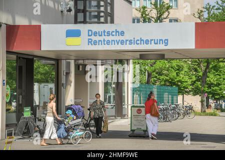 Tedesco di assicurazione pensione, Fehrbelliner Platz, Wilmersdorf, Berlino, Germania Foto Stock