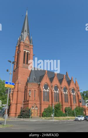 Chiesa Zum Guten Hirten, Friedrich-Wilhelm-Platz, Friedenau, Berlino, Germania Foto Stock