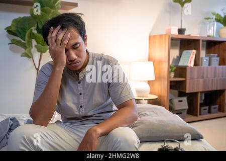 Ritratto di un maschio con mancanza di sonno Foto Stock