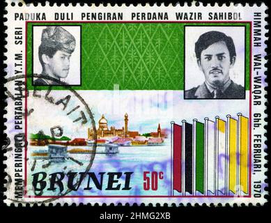 Francobollo da Brunei Darussalam nella serie apparente erede pubblicata nel 1971 Foto Stock