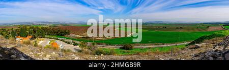 Vista panoramica del paesaggio della campagna della valle di Jezreel, vista da Megiddo, Israele settentrionale Foto Stock