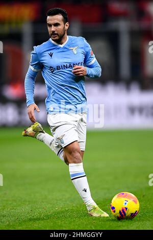 Milano, Italia. 09 febbraio 2022. Pedro Eliezer Rodriguez Ledesma della SS Lazio in azione durante la partita di calcio Coppa Italia tra AC Milan e SS Lazio. Credit: Nicolò campo/Alamy Live News Foto Stock