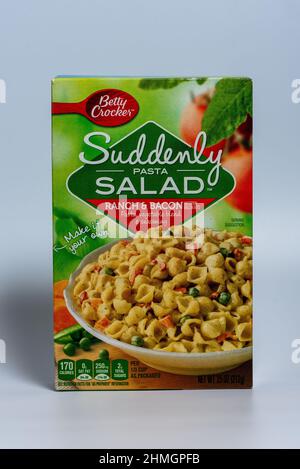 POTTERVILLE, US - 30 GENNAIO 2022: Betty Crocker improvvisamente Pasta Salad Foto Stock