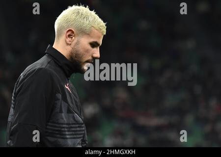 Milano, Italia. 09th Feb 2022. Theo Hernandez dell'AC Milan reagisce durante la partita di calcio finale della Coppa Italia tra l'AC Milan e l'SS Lazio allo stadio San Siro di Milano (Italia), 9th febbraio 2021. Foto Andrea Staccioli/Insidefoto Credit: Ininsidefoto srl/Alamy Live News Foto Stock