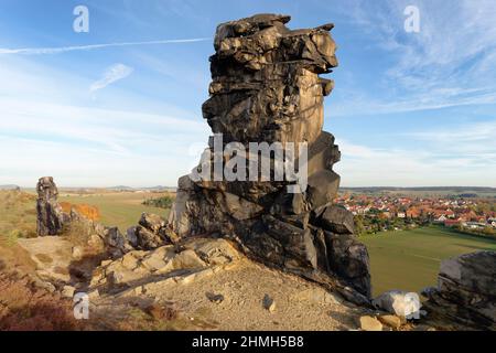 Teufelsmauer vicino a Weddersleben alla luce del mattino, Thale, Harz, Sassonia-Anhalt, Germania Foto Stock