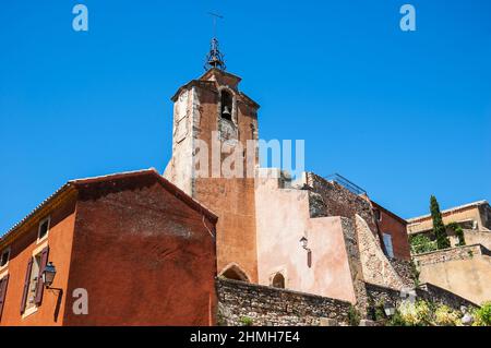 Roussillon ocre villaggio incluso nella lista dei 'più bei villaggi di Francia'. Provenza Alpi Costa Azzurra, Francia. Foto Stock