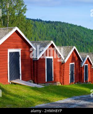 Europa, Svezia, Svezia settentrionale, provincia di Angermanland, patrimonio naturale mondiale dell'UNESCO "Höga Kusten", boathouses vicino a Nordingra Foto Stock
