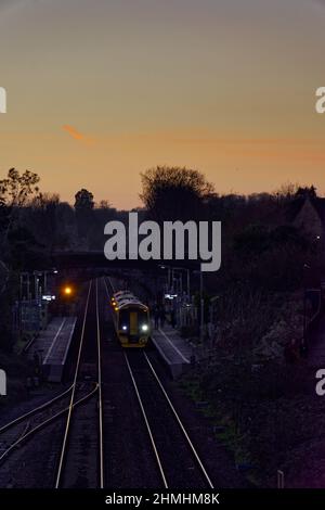 treni al tramonto oldfield parco bagno Foto Stock