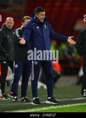 Sheffield, Inghilterra, 9th febbraio 2022. Paul Heckingbottom manager di Sheffield Utd durante la partita Sky Bet Championship a Bramall Lane, Sheffield. Il credito dovrebbe essere: Simon Bellis / Sportimage Foto Stock