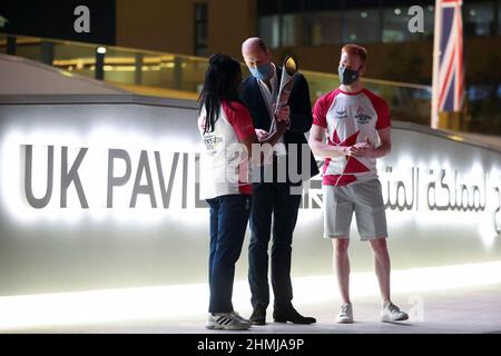 Il Duca di Cambridge partecipa al Birmingham 2022 Queen's Baton Relay durante la sua visita al UK Pavilion alle ore Expo2020, come parte del suo tour degli Emirati Arabi Uniti. Data immagine: Giovedì 10 febbraio 2022. Foto Stock